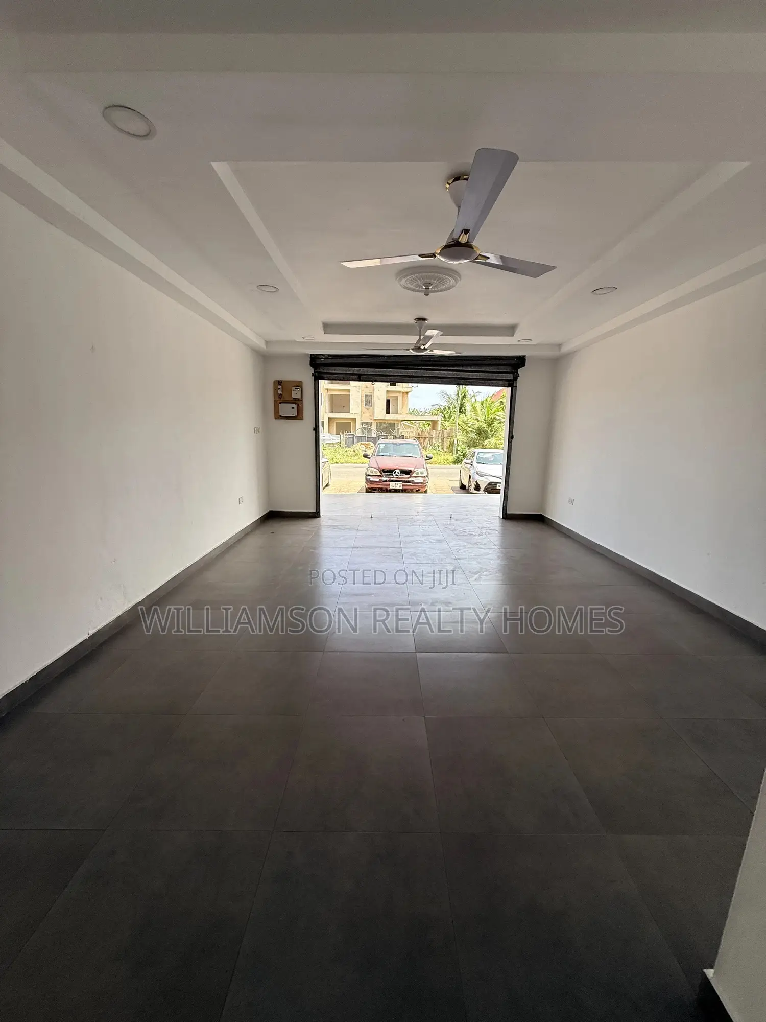 Downstairs Busy Road Side Shop/Store/Office Space/Warehouse at Spintex
