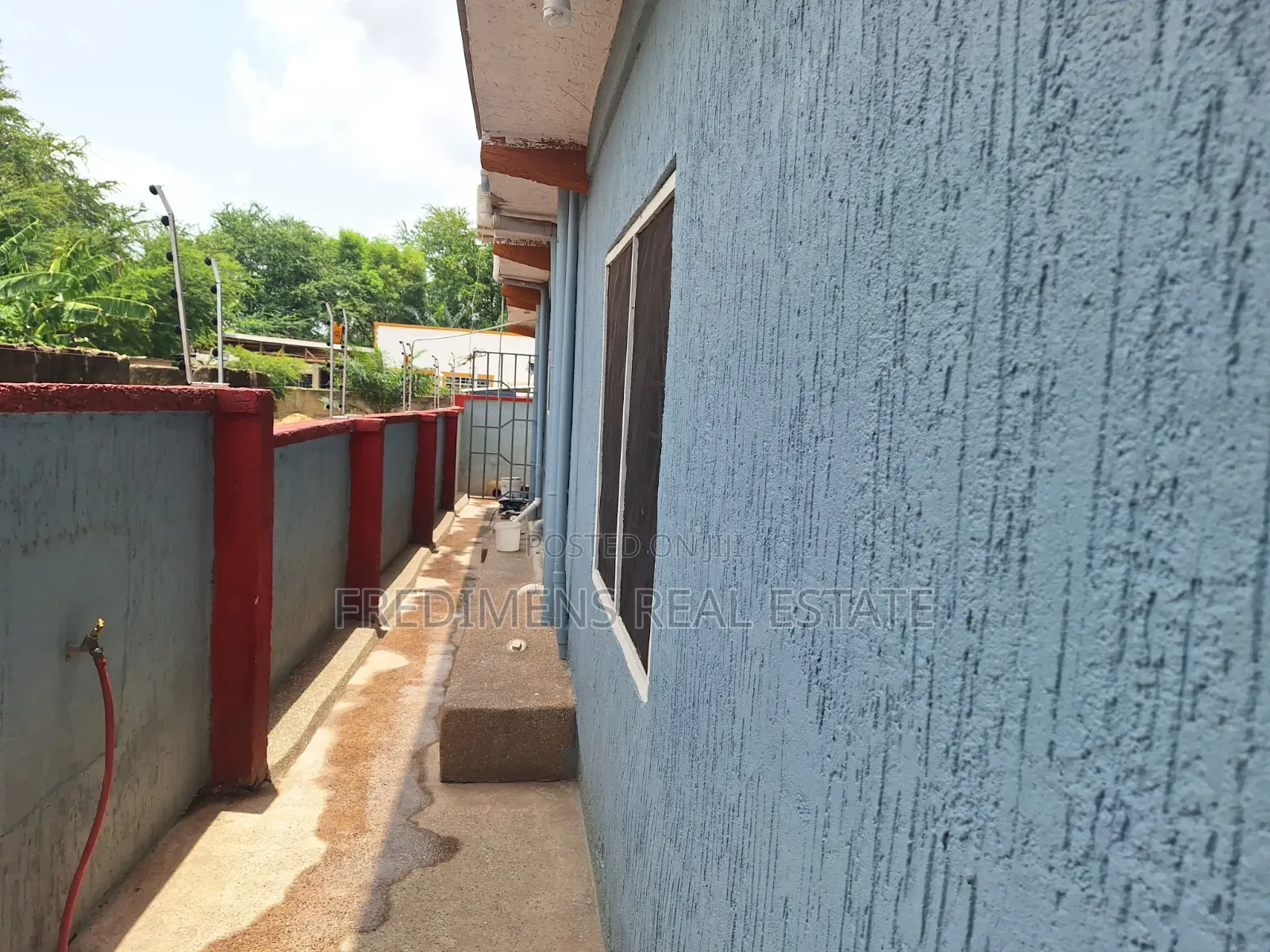 7bdrm House in Fredimens Real, Afigya-Kwabre for sale