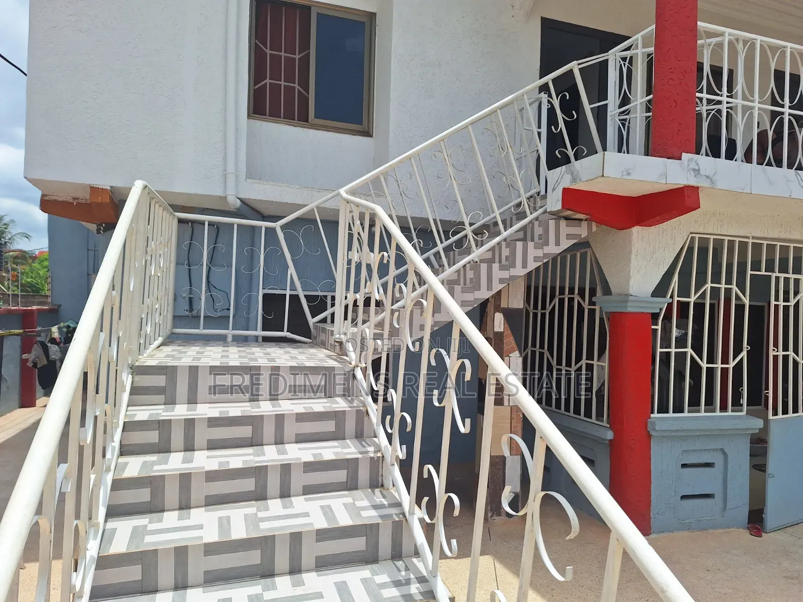 7bdrm House in Fredimens Real, Afigya-Kwabre for sale