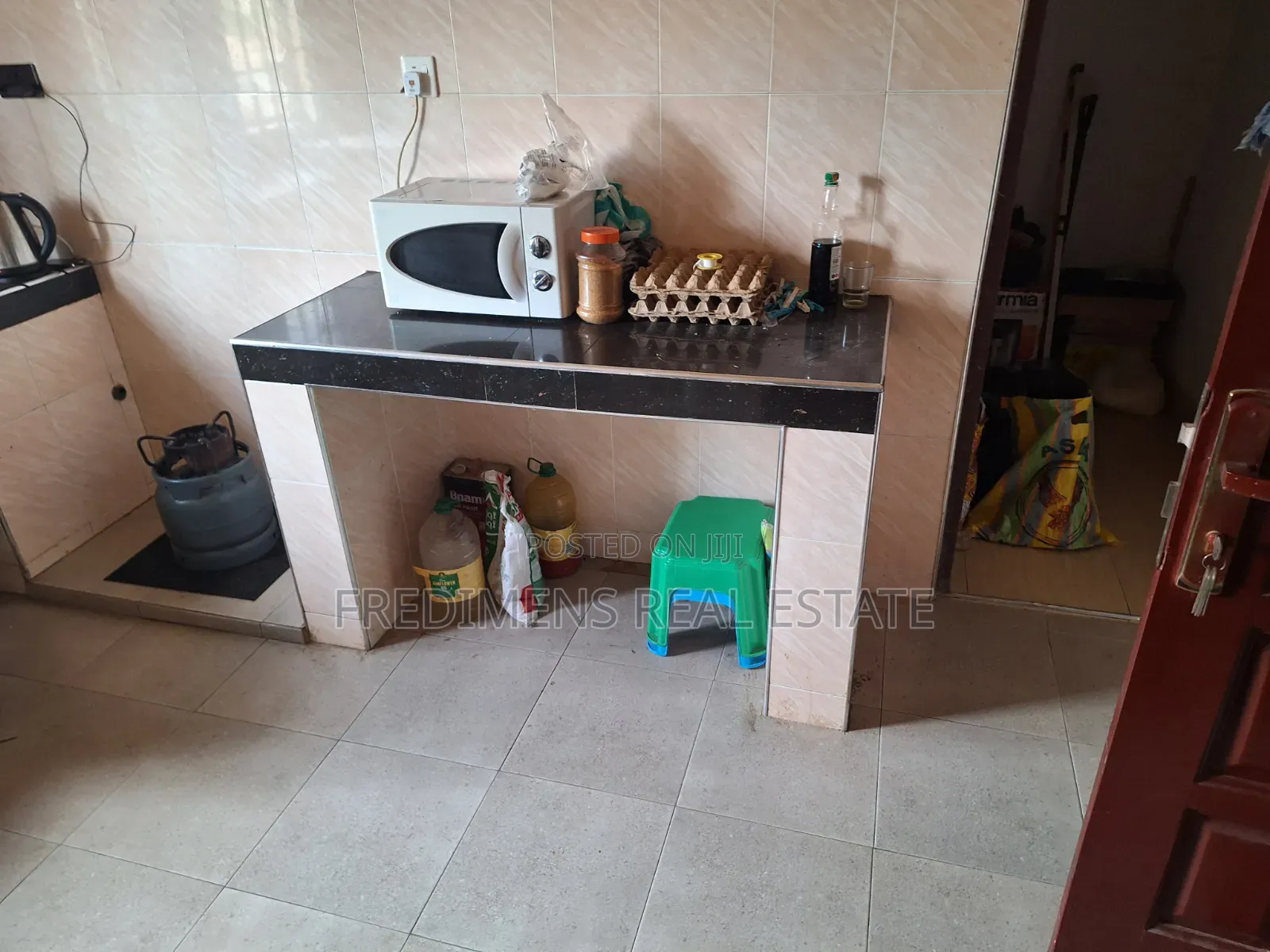 7bdrm House in Fredimens Real, Afigya-Kwabre for sale