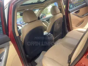 Hyundai Elantra Limited Sedan FWD (1.8L 4cyl 6A) 2013 Red