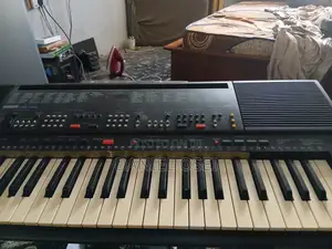 Yahama PSR 400