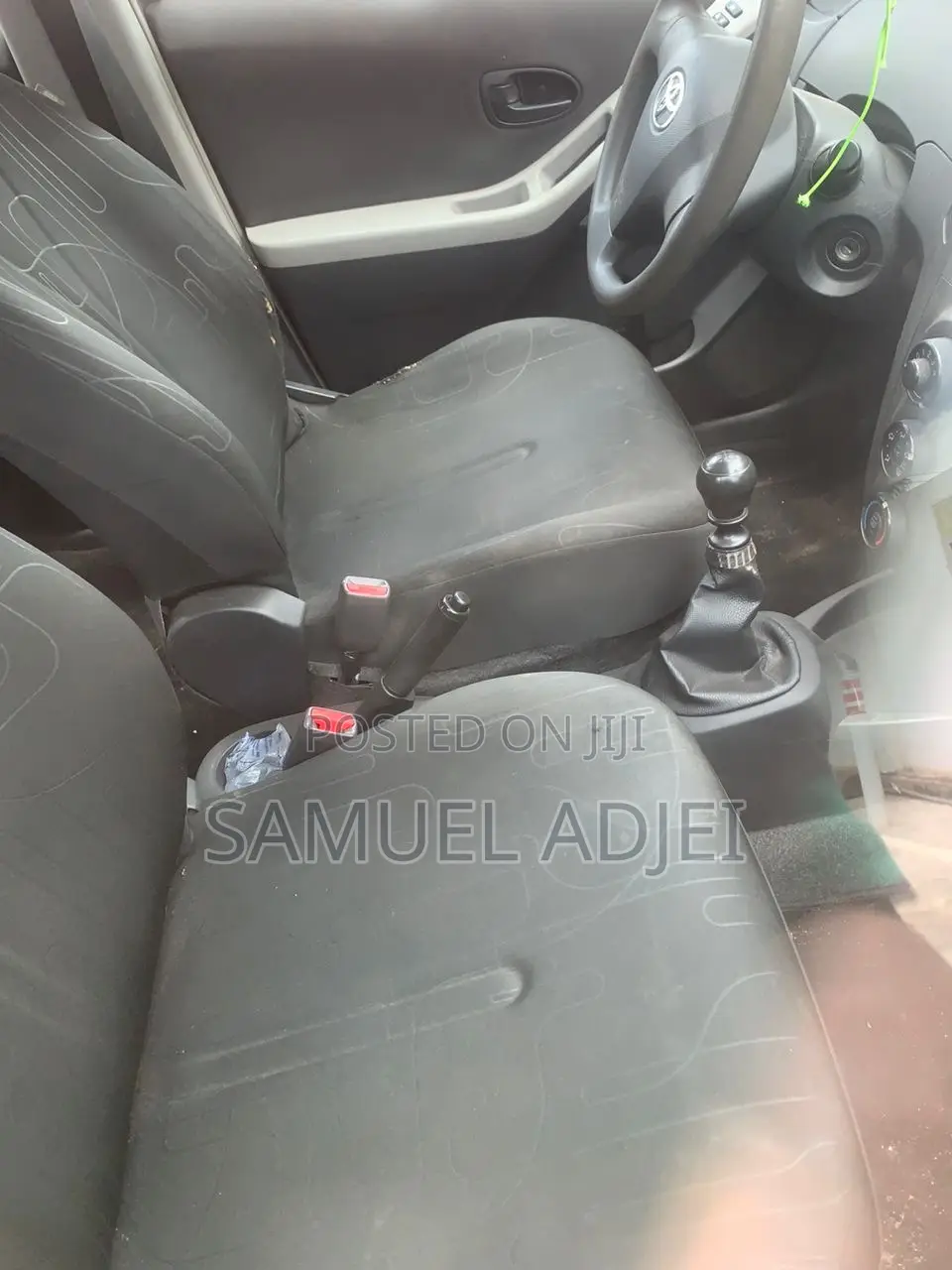 Toyota Yaris 2010 Gray