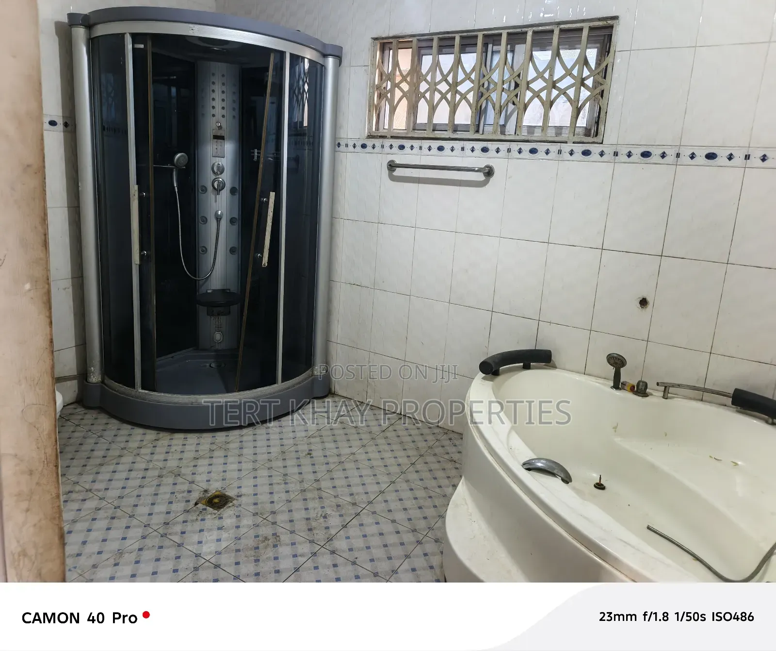 5bdrm House in Okpoi Goono, Teshie for rent
