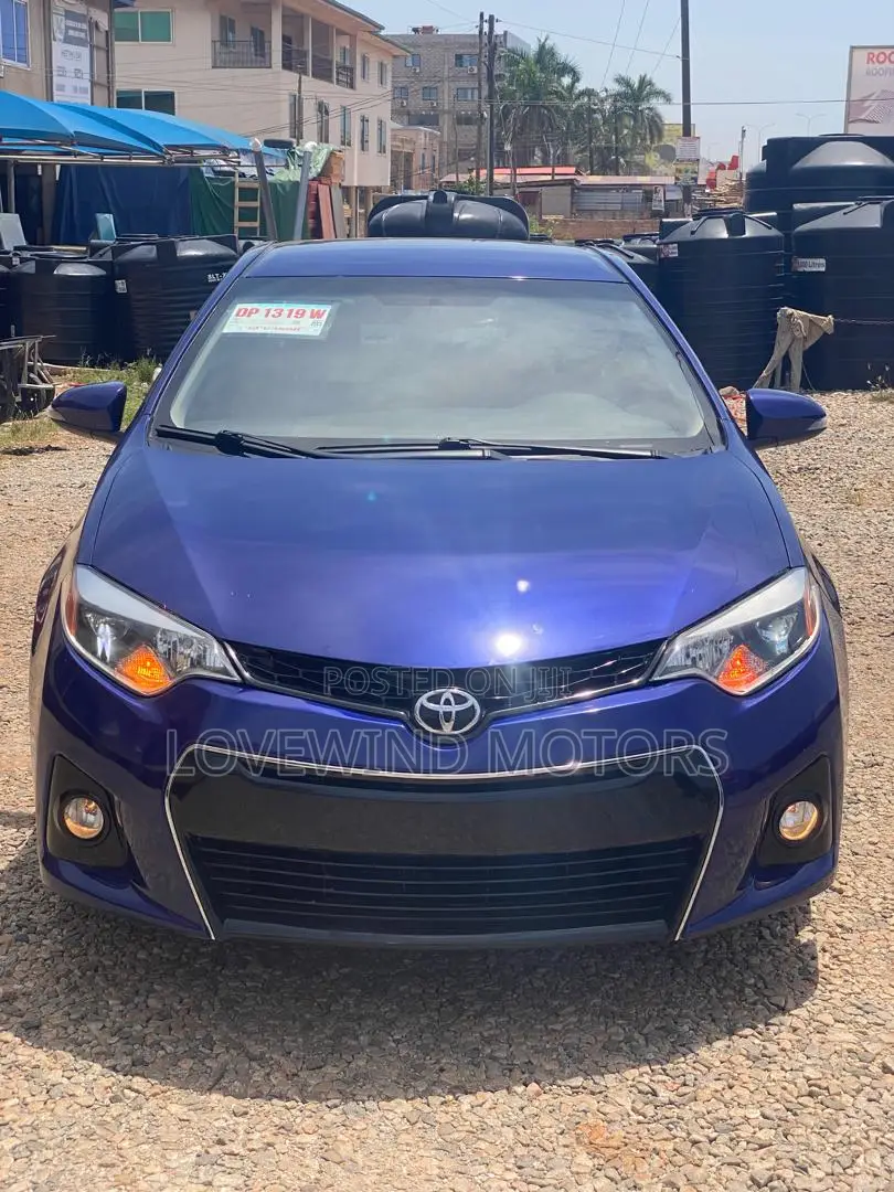 Toyota Corolla 2016 Blue