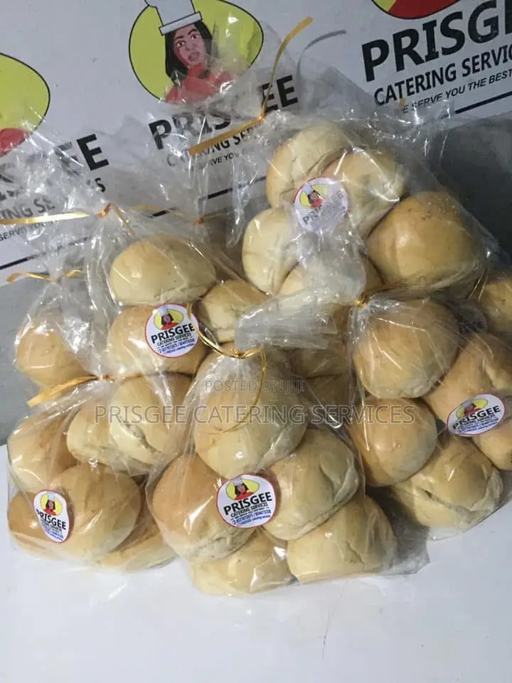 Small Chops,Spring Rolls Samosa ,Pastry Packs ,Bread Rolls Etc