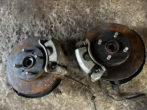 Toyota Vitz Front Hub Complete