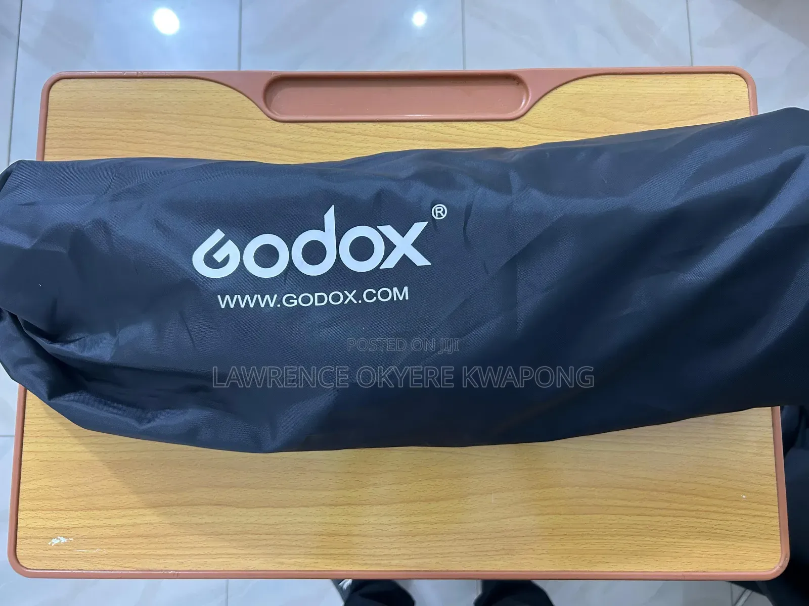 A Brand-new 95cm Godox Sofbox For Sale