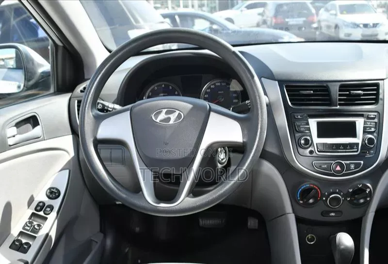 Hyundai Accent GLS 4dr Sedan (1.6L 4cyl 6A) 2015 Gray