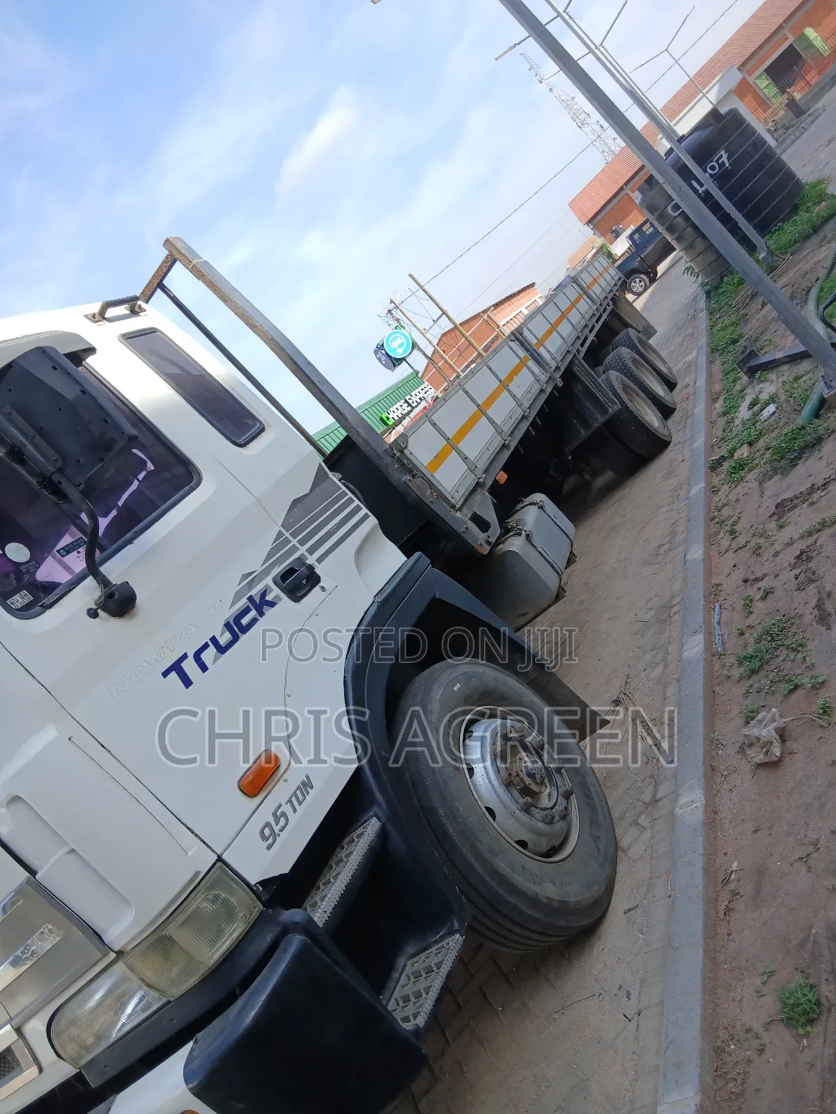 Hyundai Truck 9.5 Ton, Double Axle