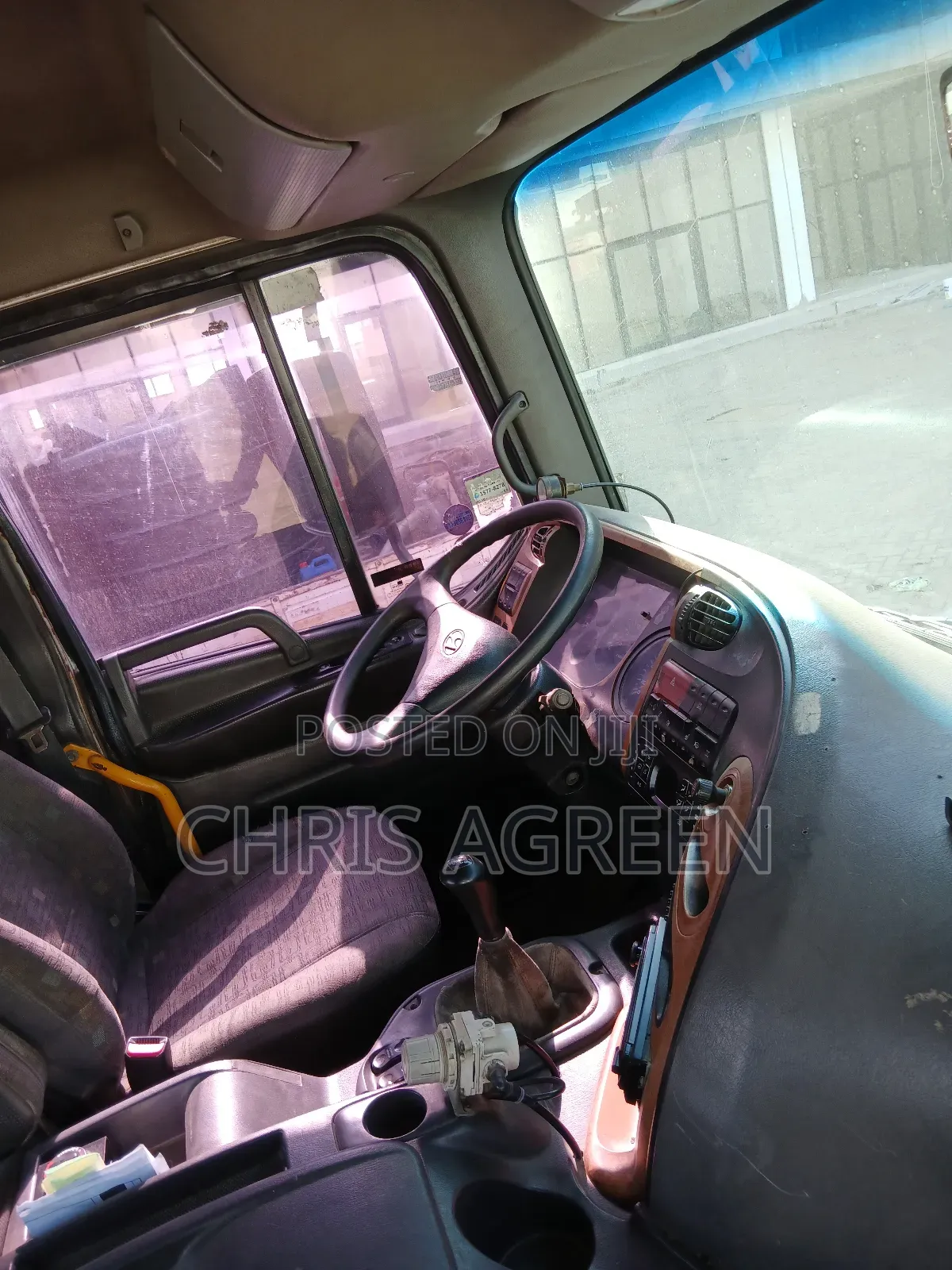Hyundai Truck 9.5 Ton, Double Axle