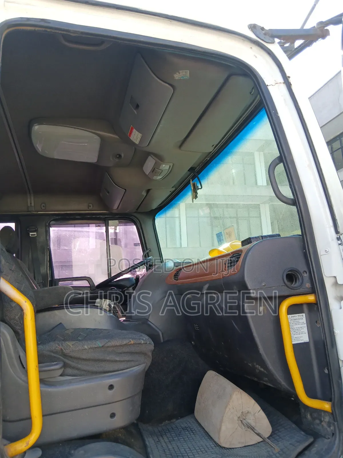 Hyundai Truck 9.5 Ton, Double Axle