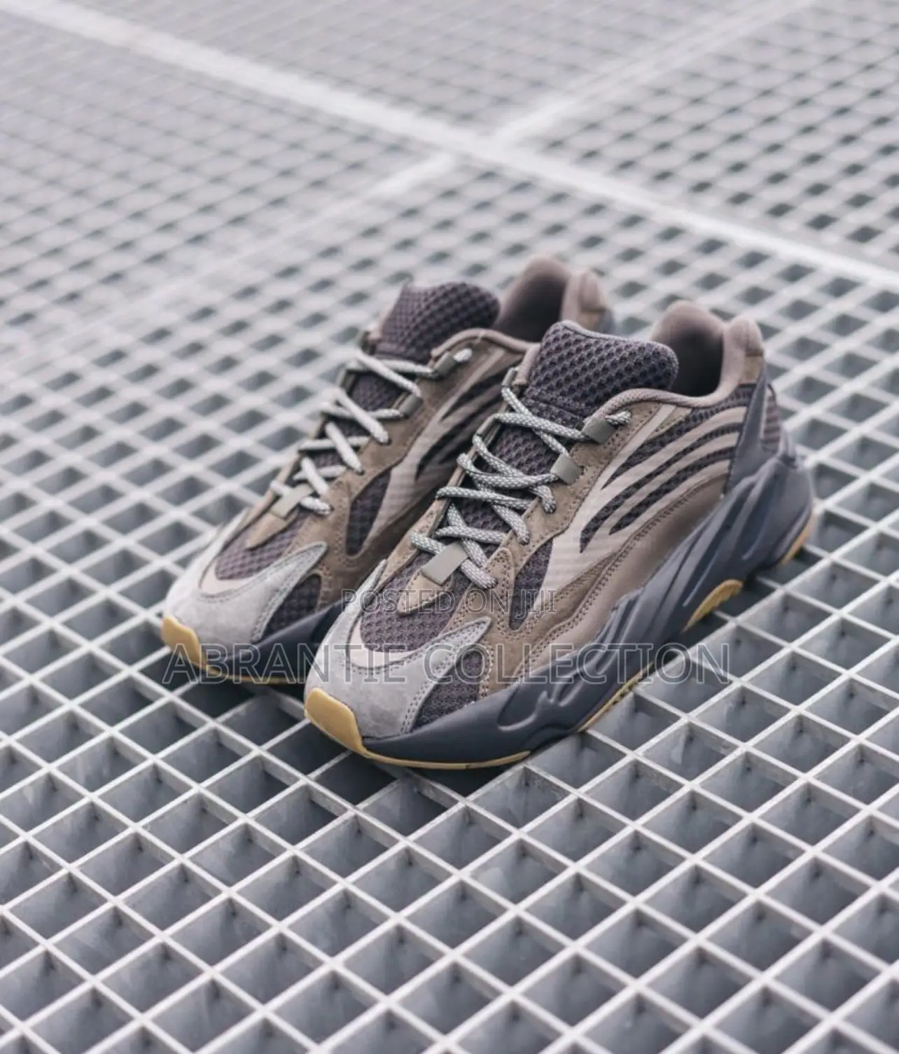 Adidas Yeezy 700 V2 Available