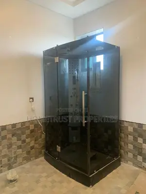 5bdrm Duplex in Kwabenya Acp for sale