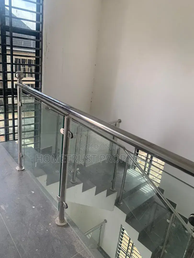 5bdrm Duplex in Kwabenya Acp for sale