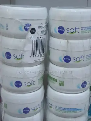 Nivea Soft Moisturizing Cream