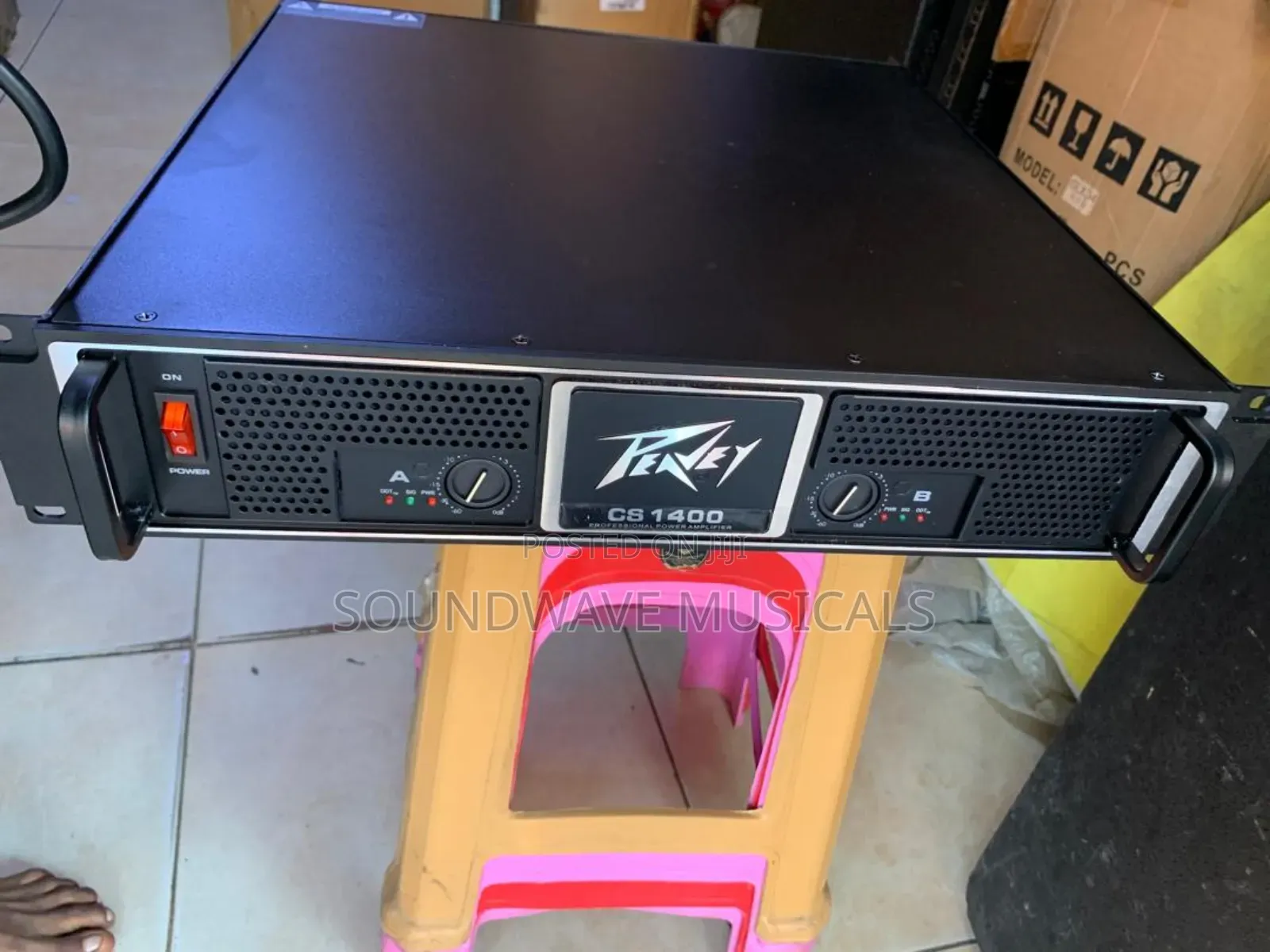 Peavey Cs-1400 Available