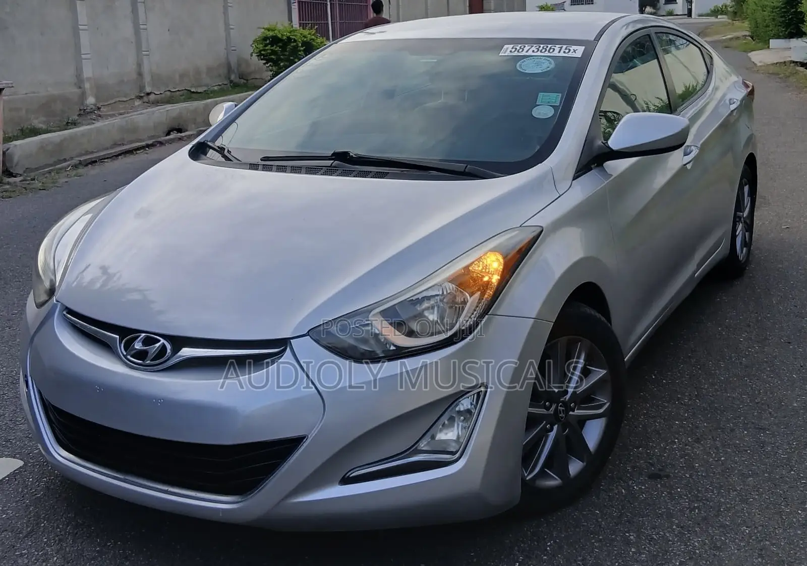 Hyundai Elantra 2016 Silver