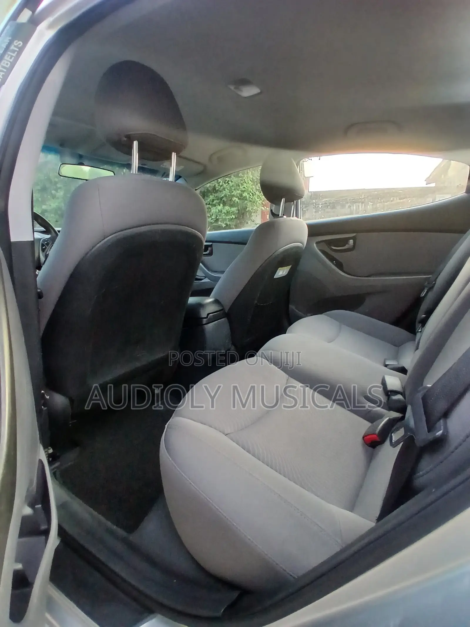 Hyundai Elantra 2016 Silver