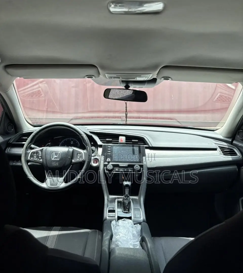 Honda Civic 2018 Gray