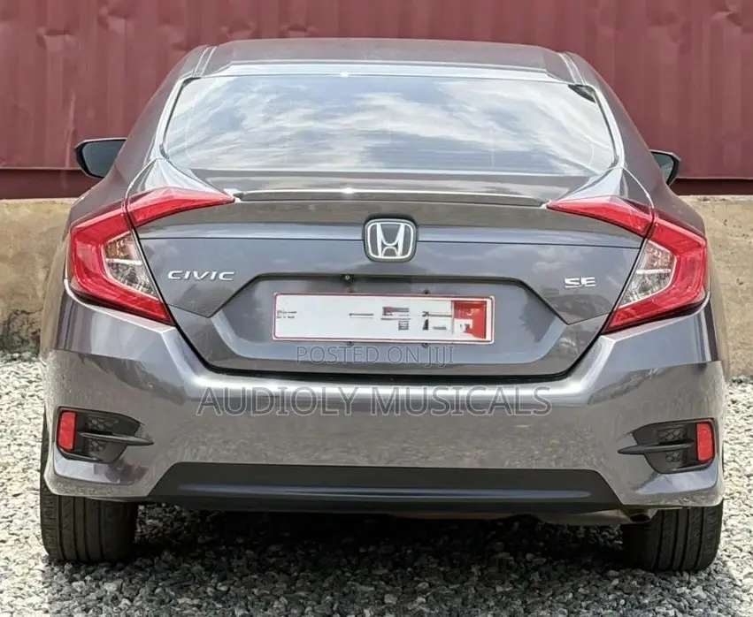 Honda Civic 2018 Gray