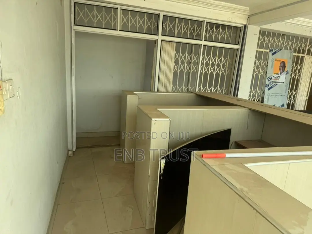 100 SQM Office Space for Rent at Dome Market