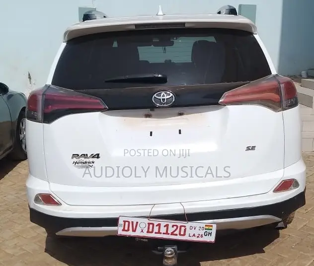 Toyota RAV4 2018 White