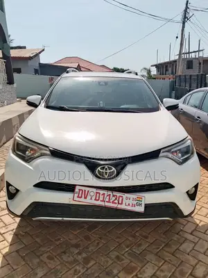 Toyota RAV4 2018 White