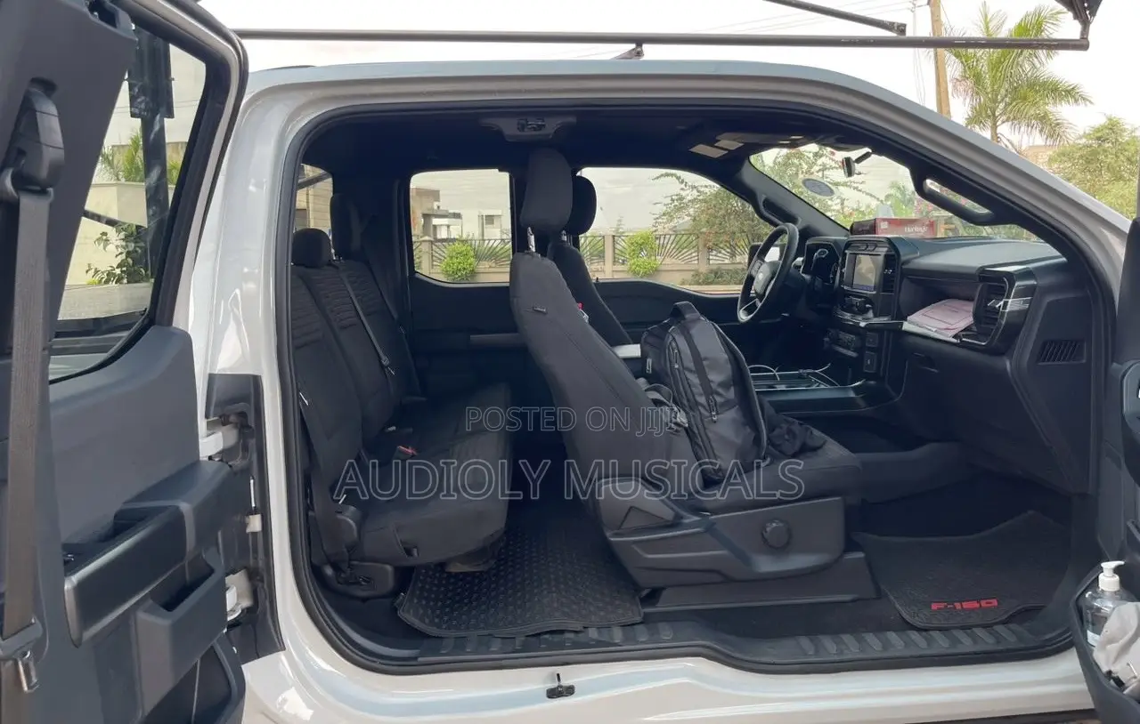 Ford F-150 2023 White