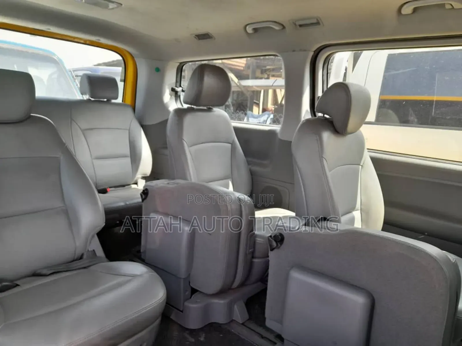 Hyundai Starex 2002 Yellow