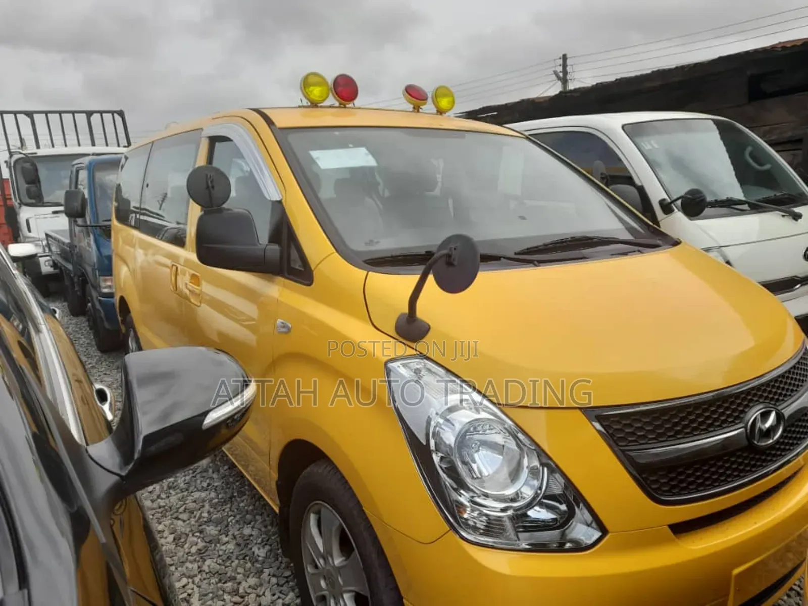 Hyundai Starex 2002 Yellow