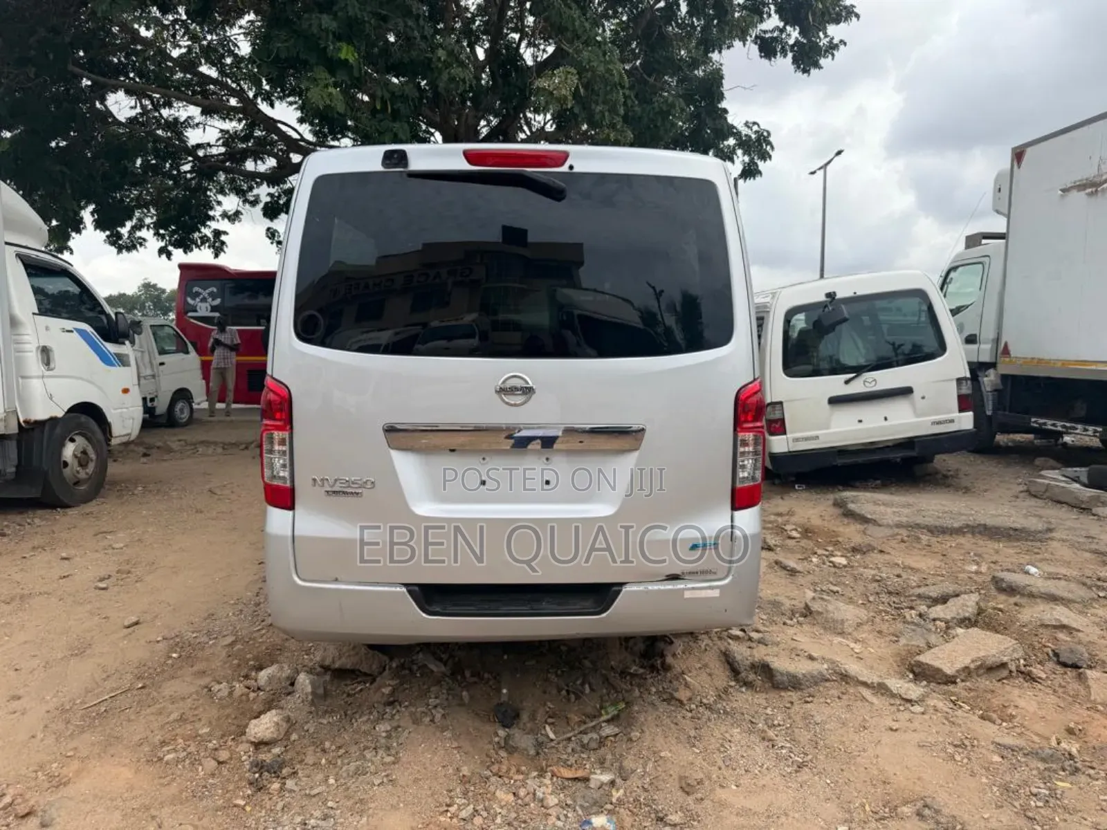 Nissan Caravan (Urvan) 2010 Silver