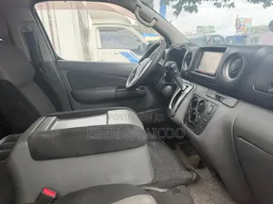 Nissan Caravan (Urvan) 2010 Silver
