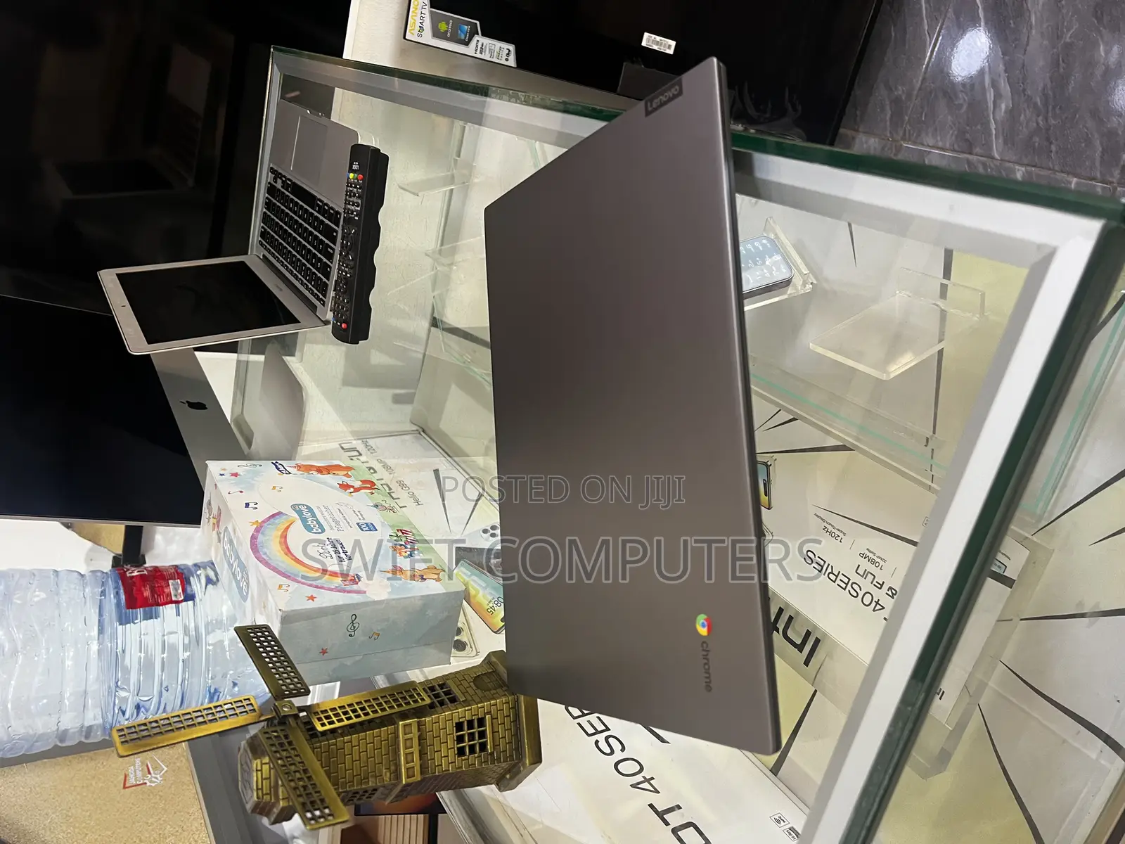 Laptop Lenovo Chromebook C330 8GB Intel Core i5 SSD 256GB