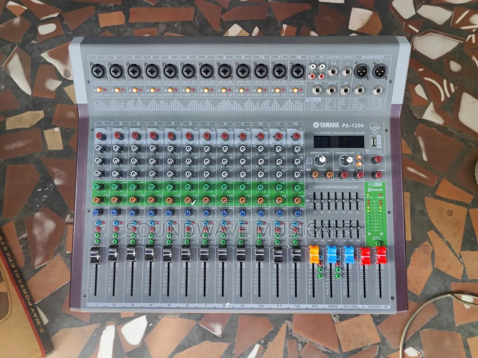 Yamaha Pa-1200