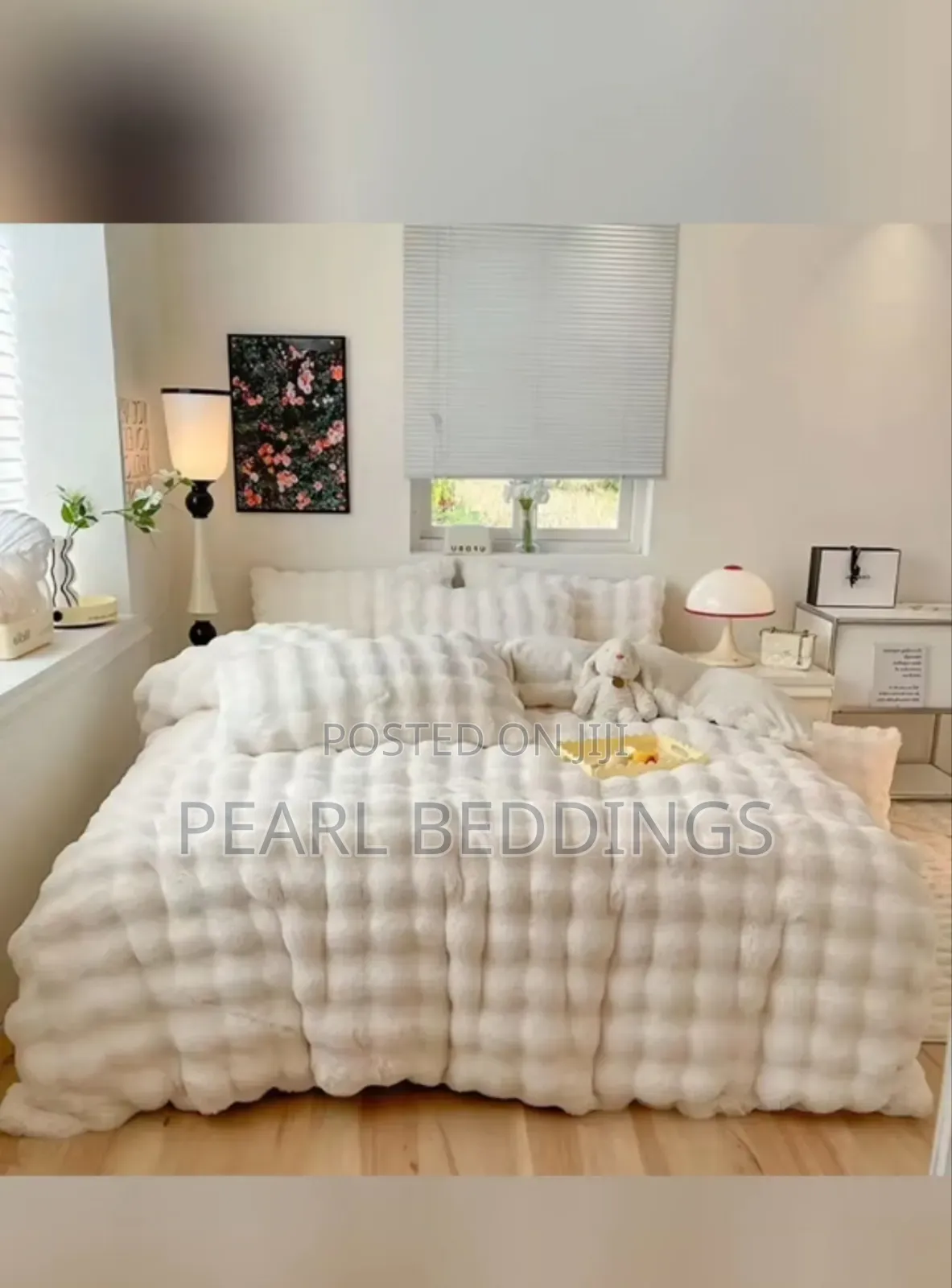 High Quality Extra Comfy Cozy 7pcs Velvet Duvet Set Available in Color