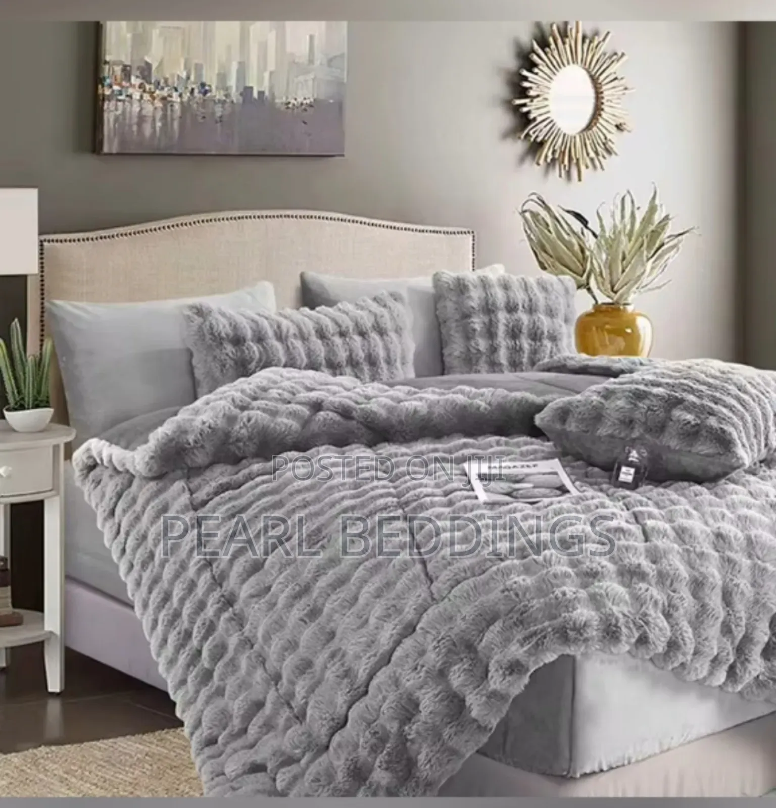 High Quality Extra Comfy Cozy 7pcs Velvet Duvet Set Available in Color