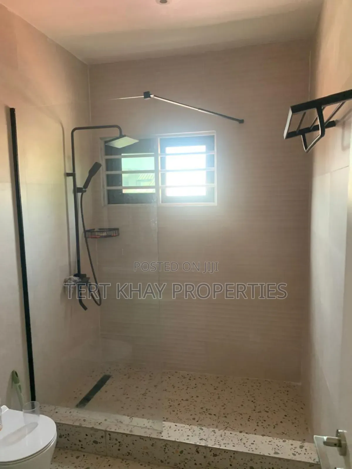 3bdrm House in Power Land, Adenta for rent
