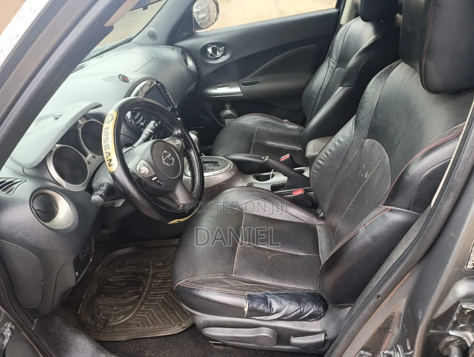 Nissan Juke S 4dr Hatchback (1.6L 4cyl Turbo CVT) 2015 Gray