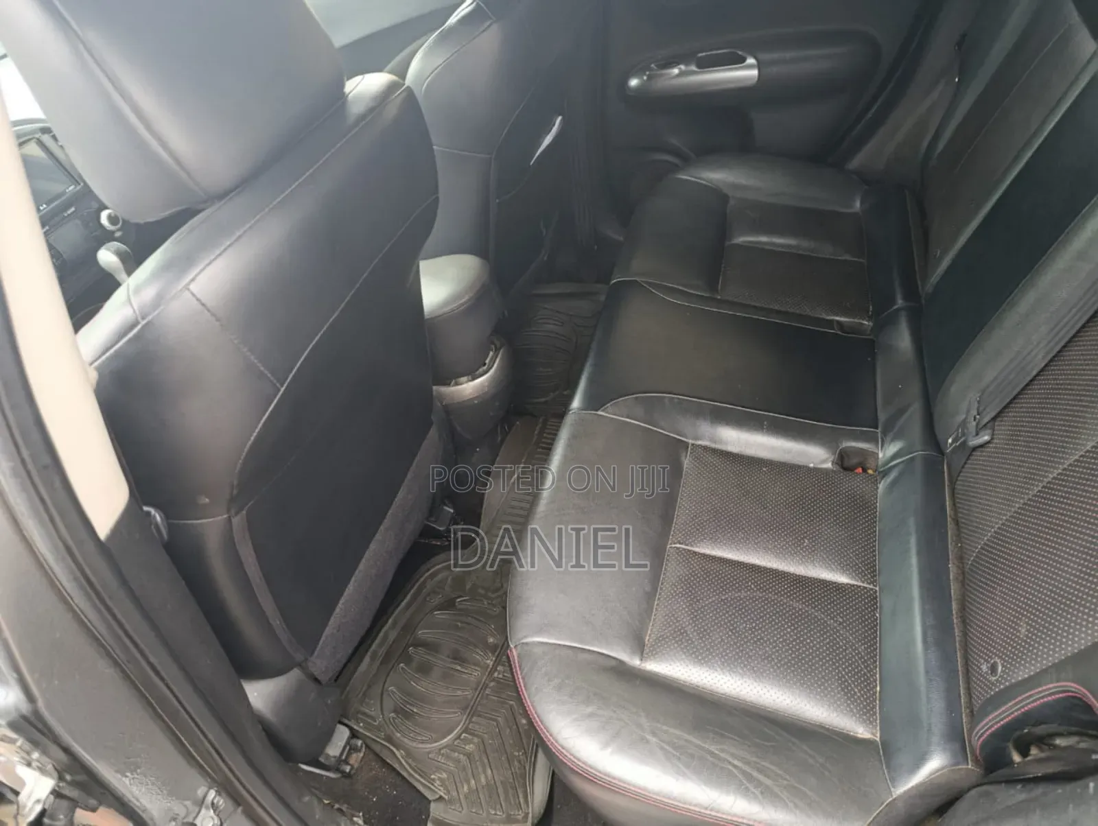 Nissan Juke S 4dr Hatchback (1.6L 4cyl Turbo CVT) 2015 Gray