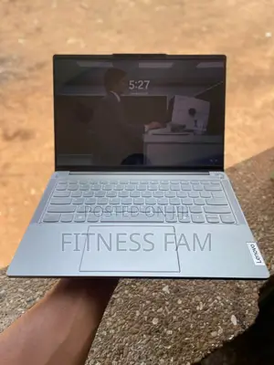Laptop Lenovo 16GB AMD Ryzen 7 SSD 512GB