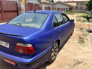 BMW 5 Series 528i 2000 Blue