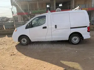 Nissan NV200 2017 White