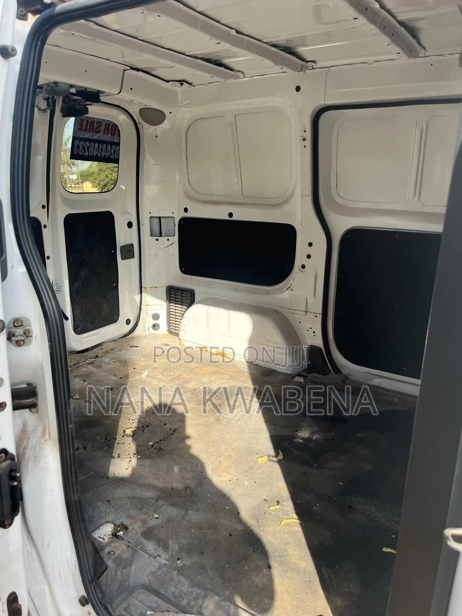 Nissan NV200 2017 White