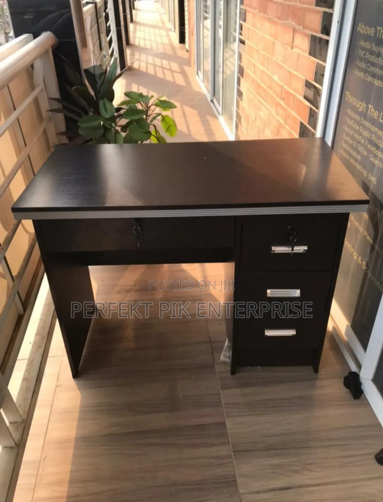 Home/Office Table