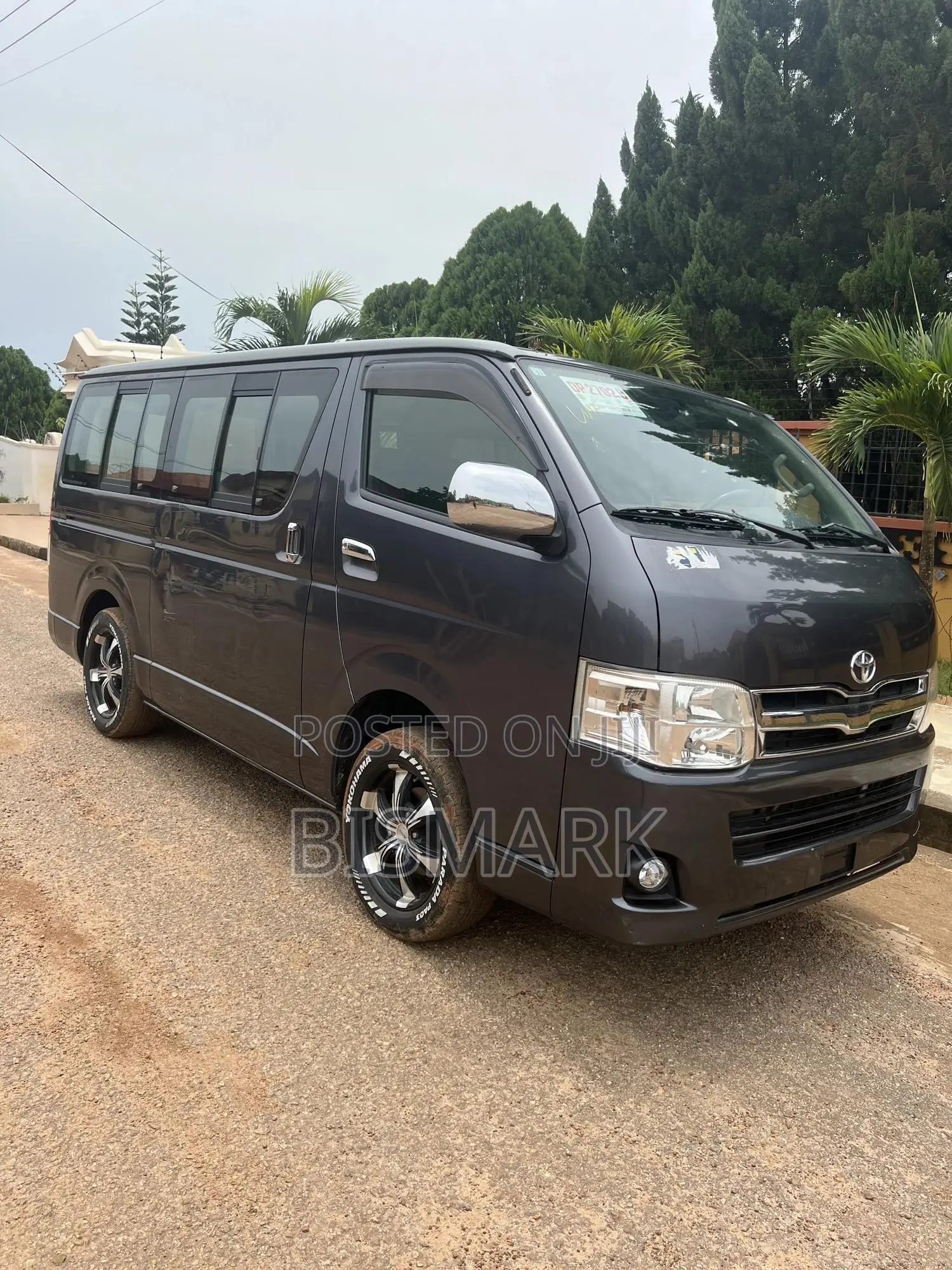 Toyota HiAce 2012 Grey