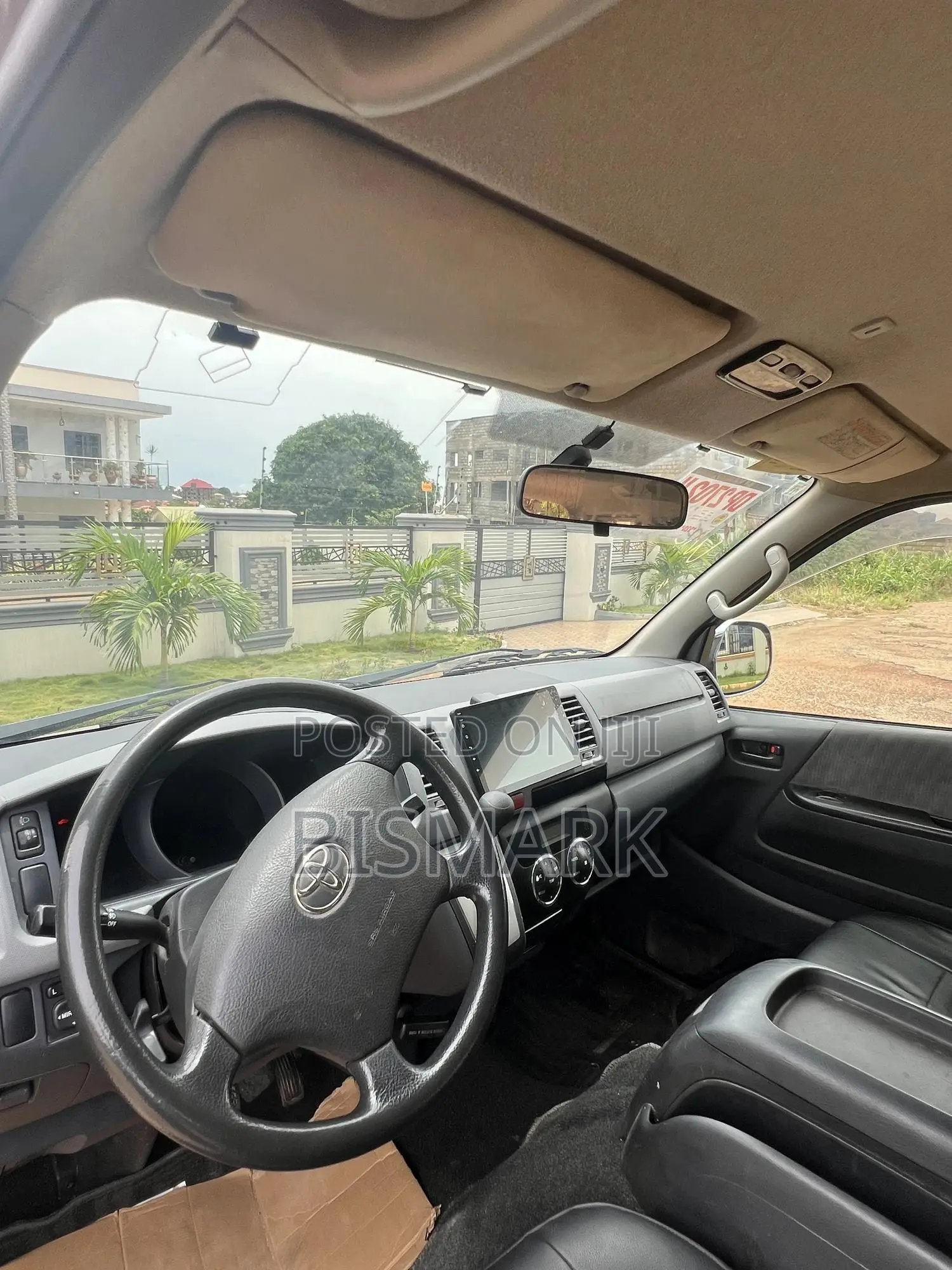 Toyota HiAce 2012 Grey