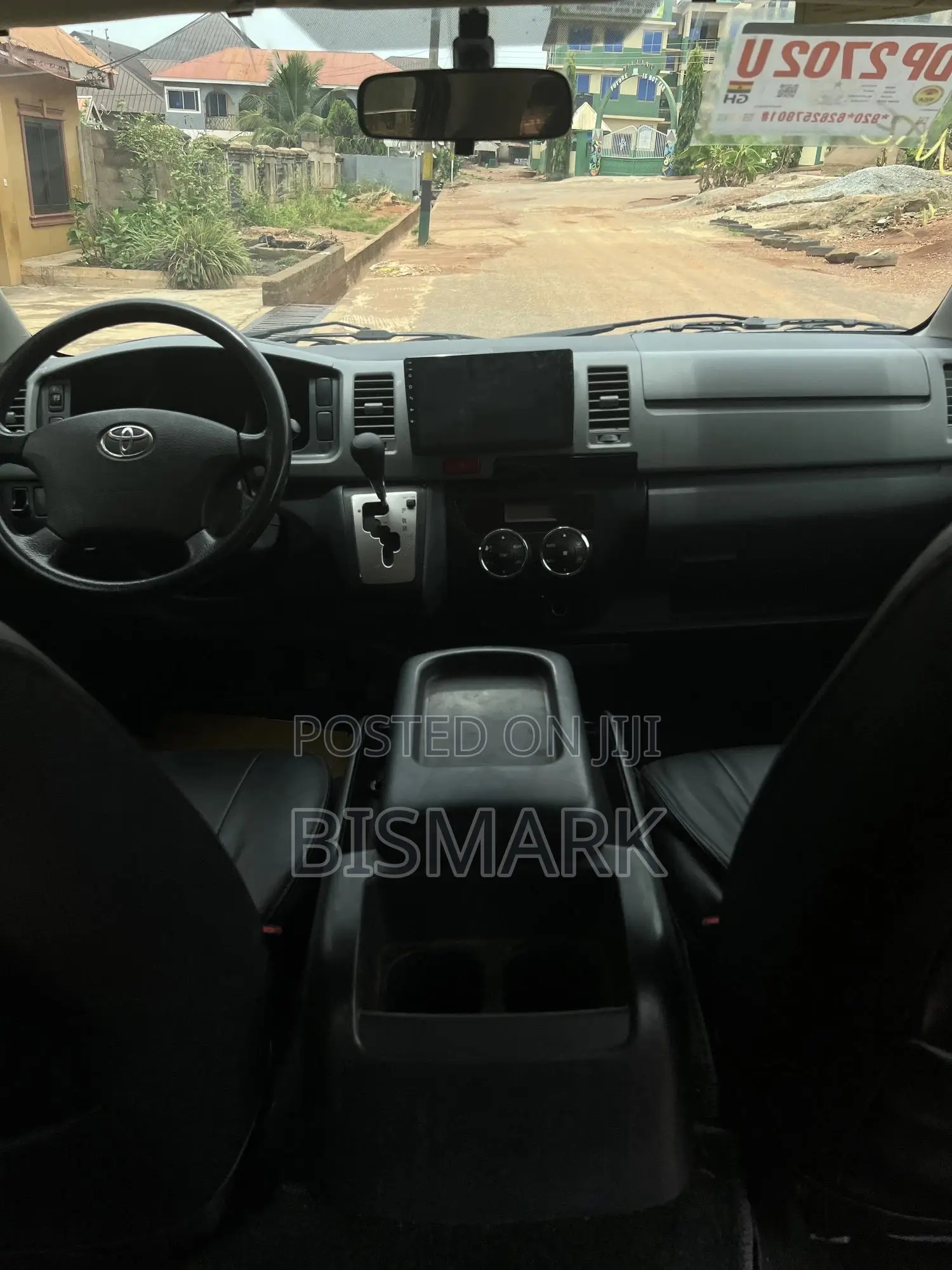 Toyota HiAce 2012 Grey