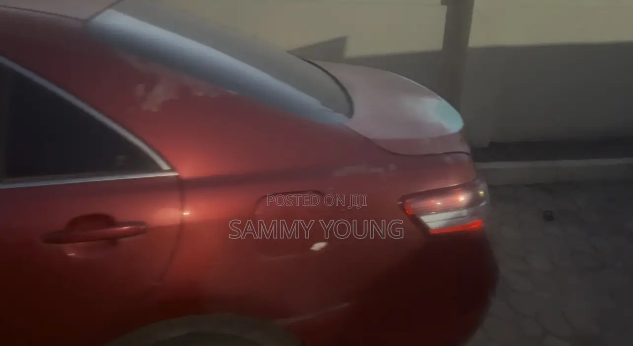 2010 Toyota Camry Hybrid Unregistered Going for a Cool Price