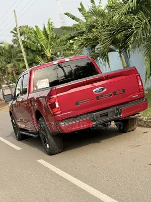 Ford F-150 XLT 2022 Red